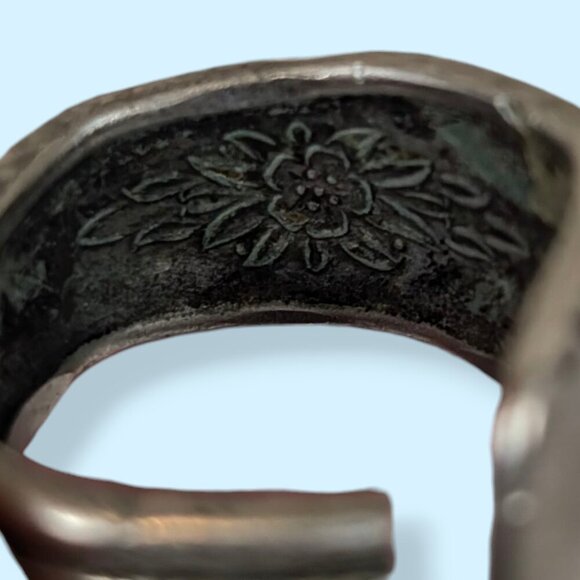 V. Square-End Cutlery Conversion Ring - Picture 6 of 8